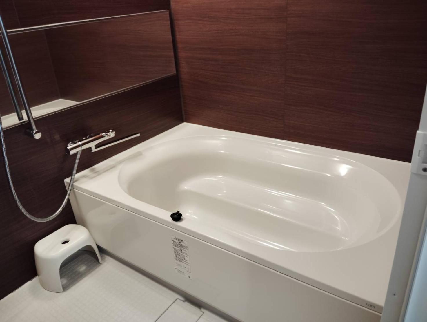Aparthotel Three *